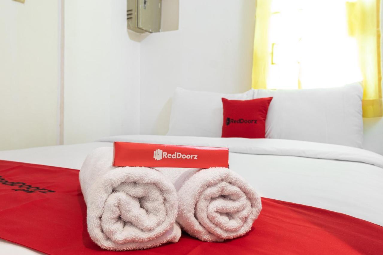 Reddoorz Near Sun Plaza Medan 2 Hotel Exterior photo