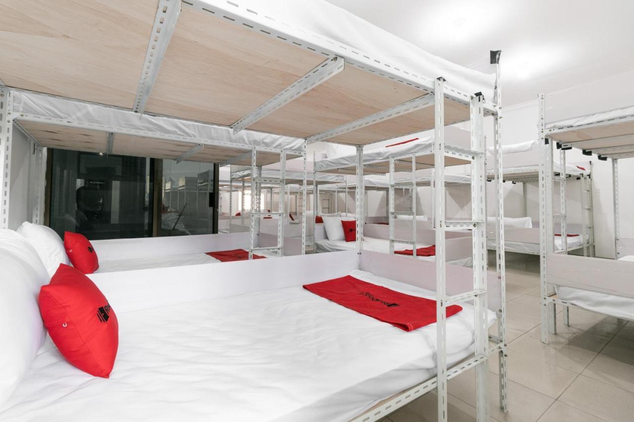 Reddoorz Near Sun Plaza Medan 2 Hotel Exterior photo