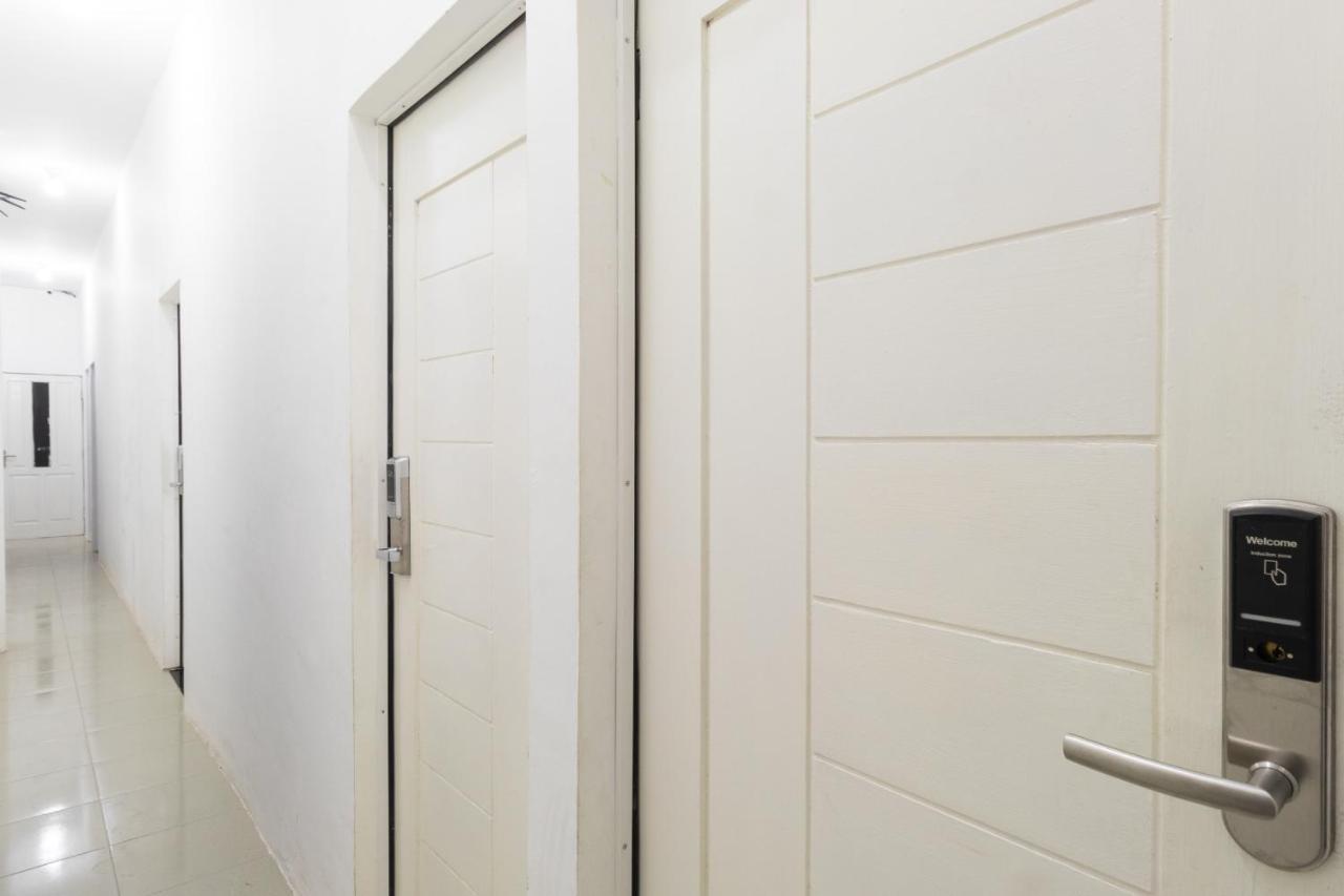 Reddoorz Near Sun Plaza Medan 2 Hotel Exterior photo
